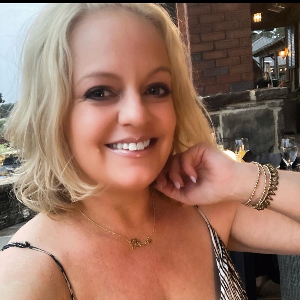 Meet your Posher, Amelia Blaska 🇺🇸❤️⚡️